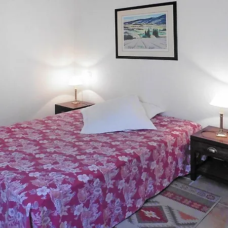 Holiday Flat Prv051005 P Cassis